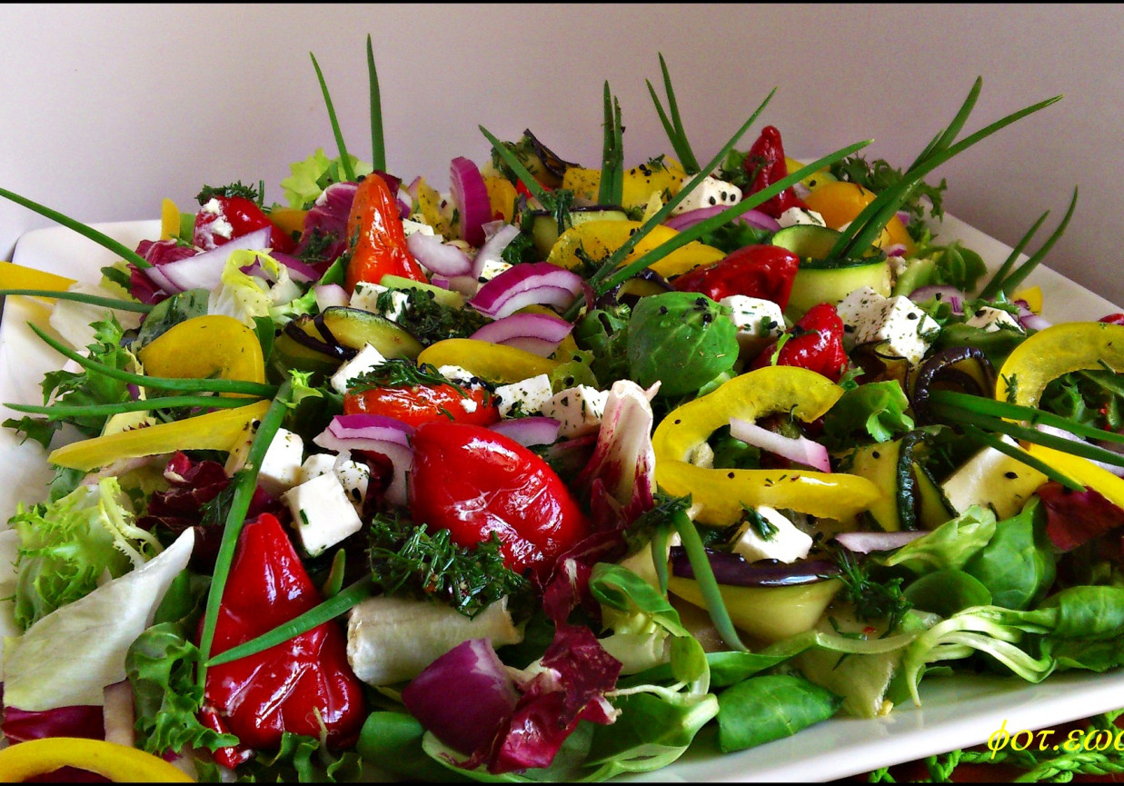 Sałatka nie tylko dla kibica foto