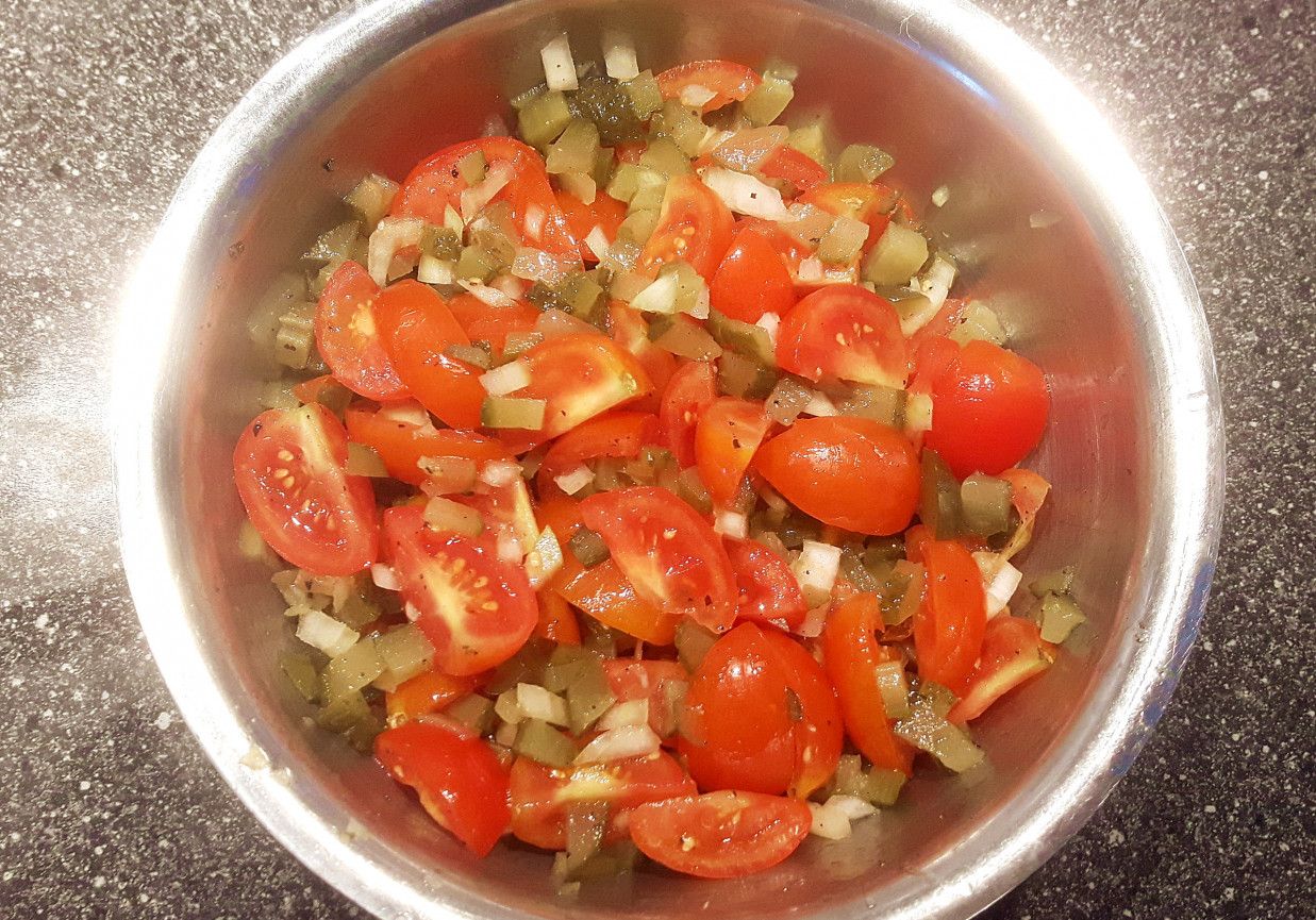 Sałatka obiadowa pomidorowa foto