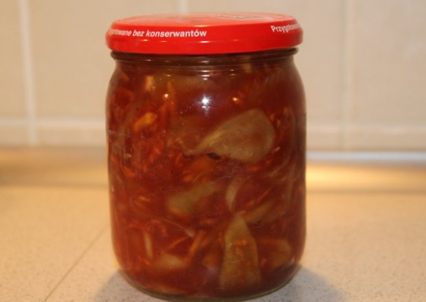 Fotografia przedstawiająca Sałatka ogórkowa z ketchupem