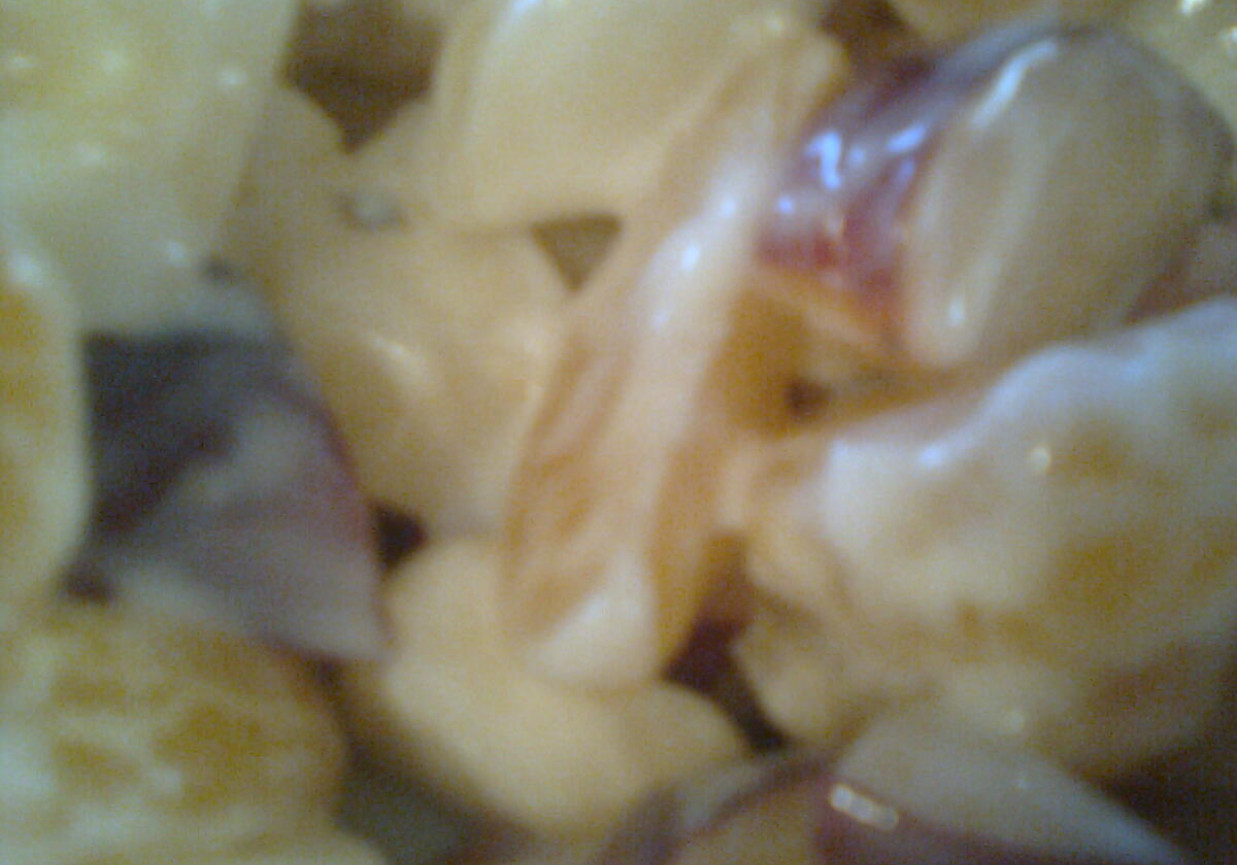 Sałatka owocowa z jogurtem foto