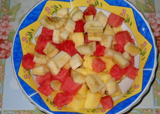 Fotografia przedstawiająca sałatka owocowa