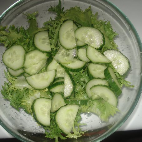 Krok 2 - Sałatka ozdobna z dodatkiem avokado foto