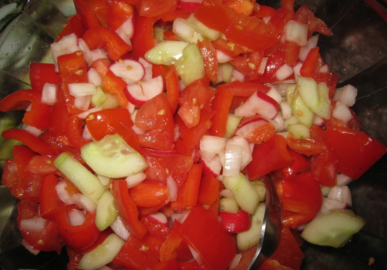Sałatka pomidorowa foto
