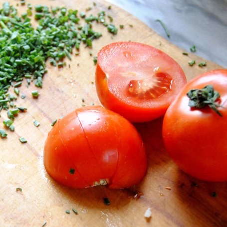 Krok 5 - Sałatka pomidorowo - brokułowa foto