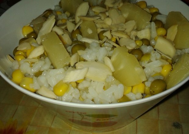 Fotografia przedstawiająca Sałatka ryżowa Roberta