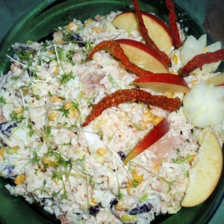 Krok 4 - Sałatka ryżowa z ananasem i tuńczykiem foto