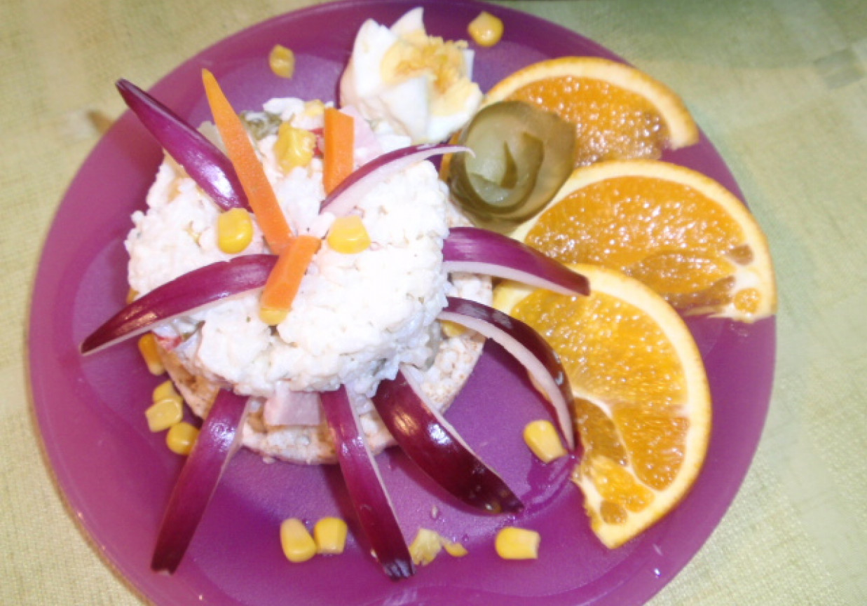 Sałatka  ryżowa z mandarynką foto
