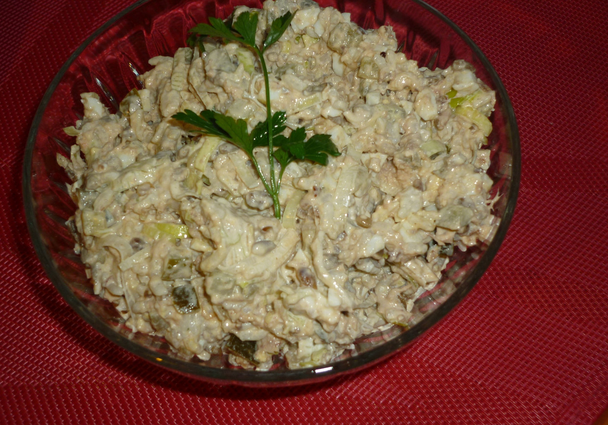 Sałatka ryżowa z tuńczykiem i porem foto