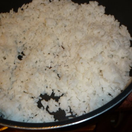 Krok 1 - Sałatka ryżowa z tuńczykiem i porem foto
