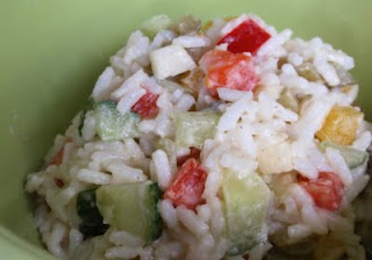 sałatka ryżowa foto