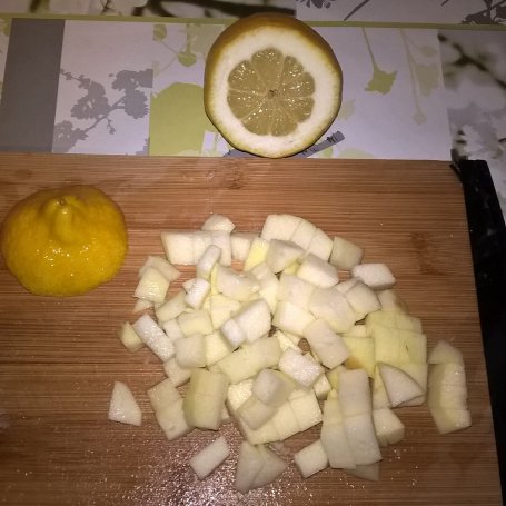 Krok 5 - Sałatka śledziowa z pieczarkami marynowanymi i porem foto