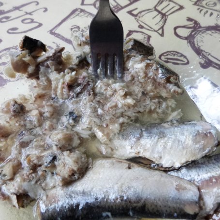 Krok 1 - Sałatka śledziowa z pieczarkami foto