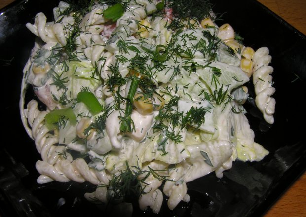 Fotografia przedstawiająca Sałatka świderkowa z warzywami
