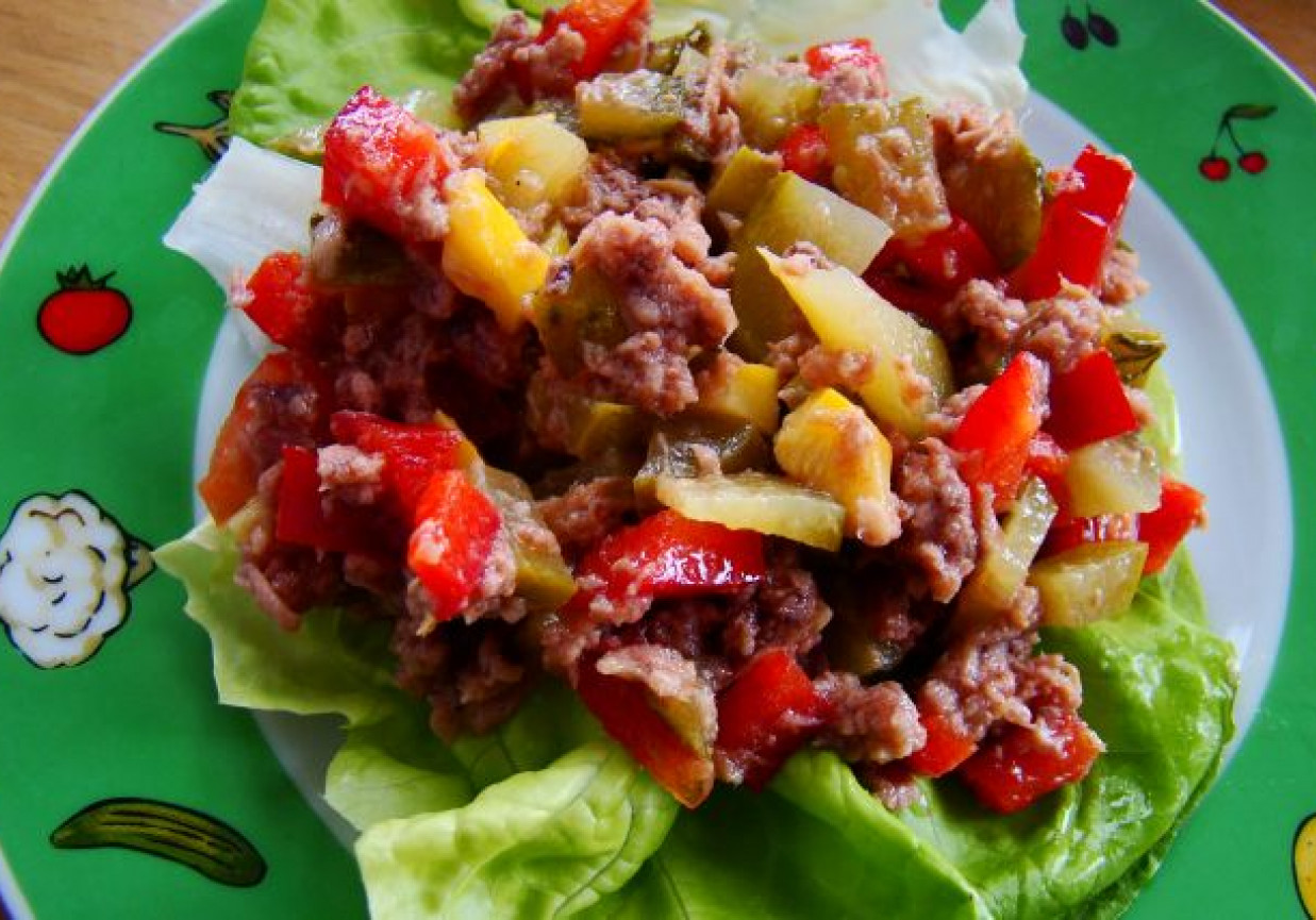 Sałatka tuńczykowa z patisonami foto