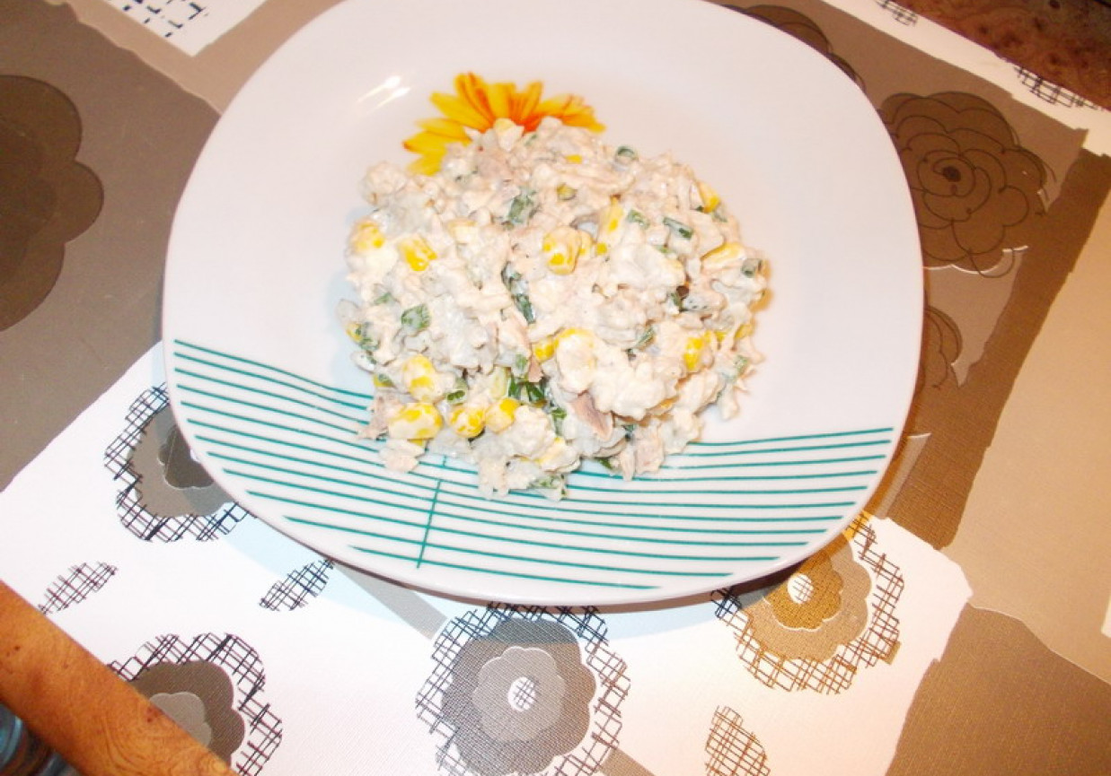 Sałatka (tuńczyk+ryż) foto