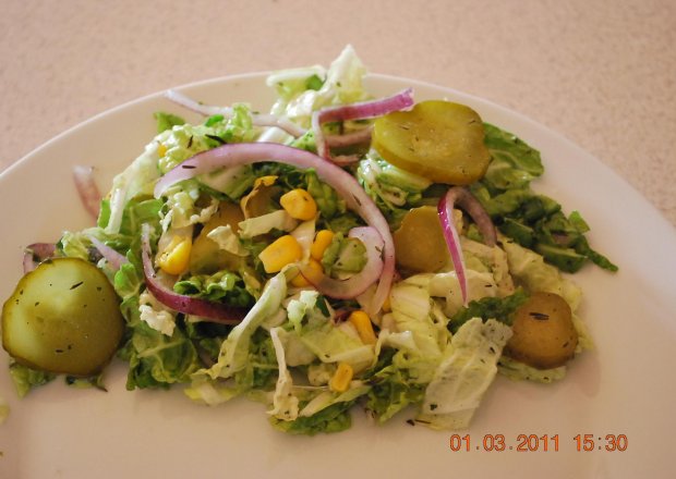 Fotografia przedstawiająca salatka w sam raz do obiadu