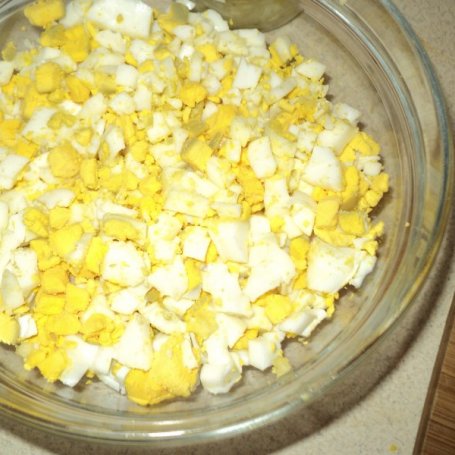 Krok 2 - Sałatka warzywna z selerem kukurydzą foto
