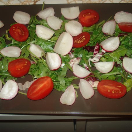 Krok 2 - Sałatka warzywna z sosem koperkowo- ziołowym foto