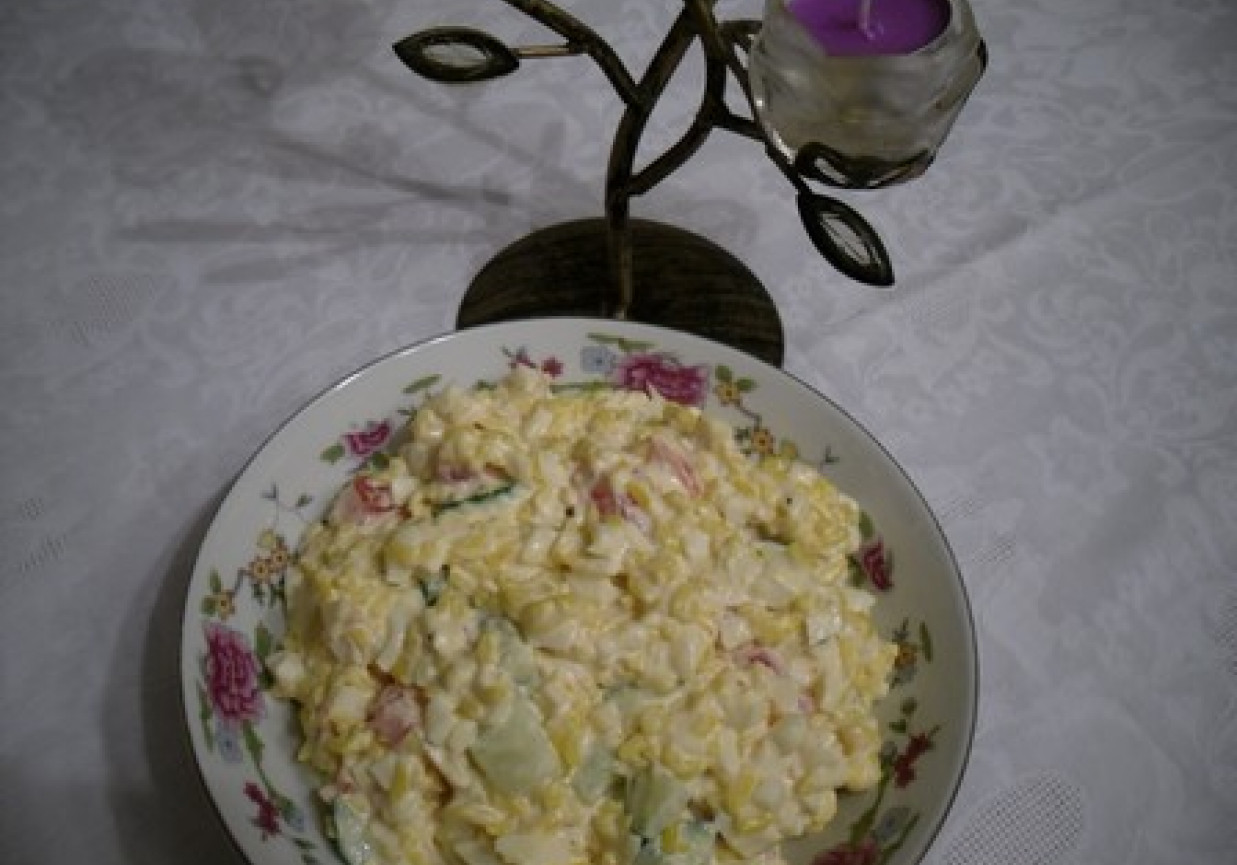 Sałatka z barwionym ryżem foto