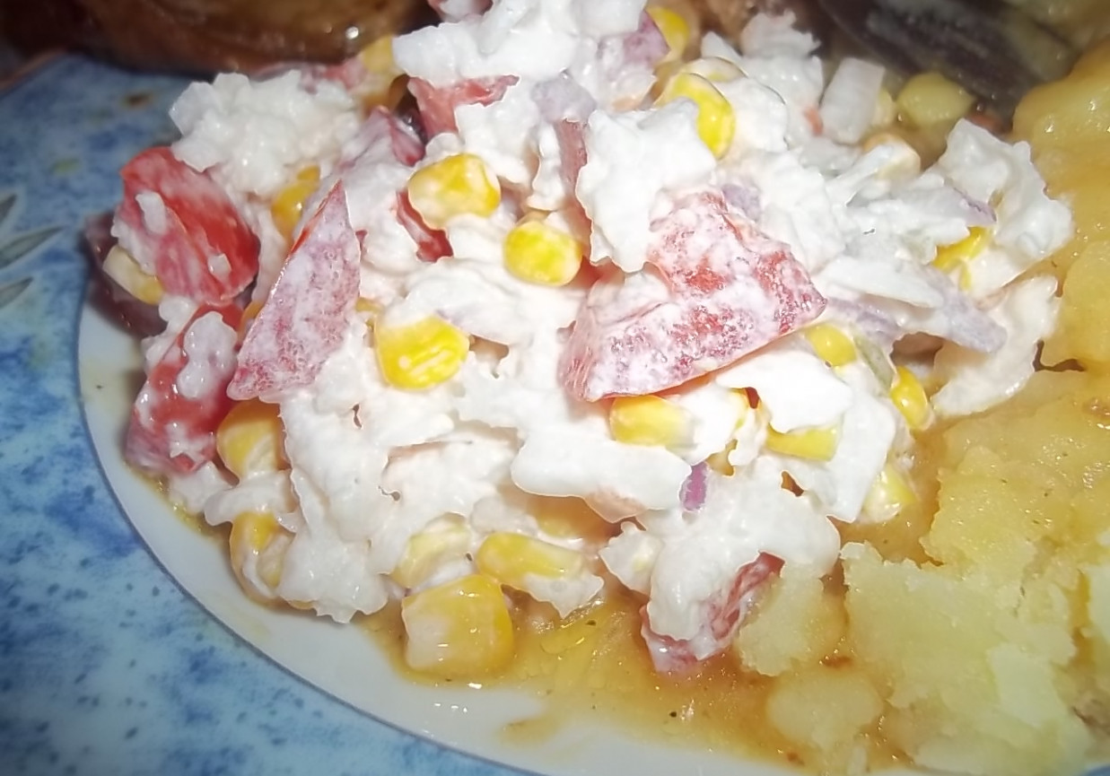 Sałatka z białą rzodkwią foto