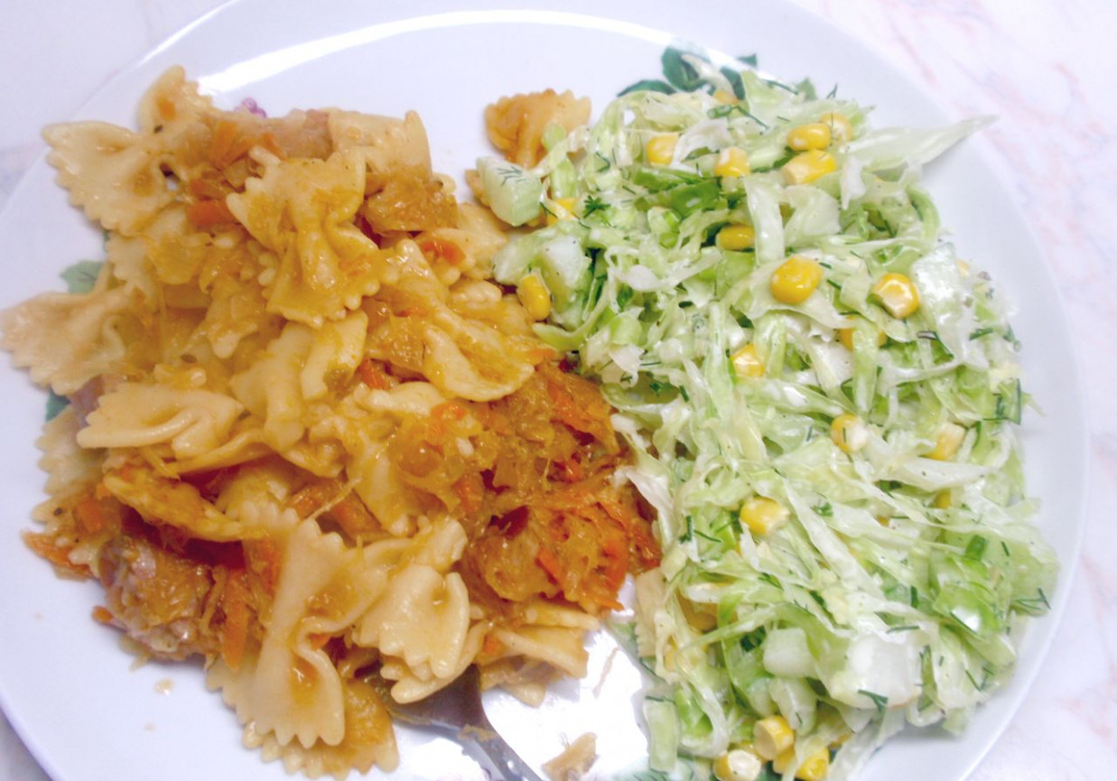 Sałatka z białej kapusty do grilla nr 1 foto