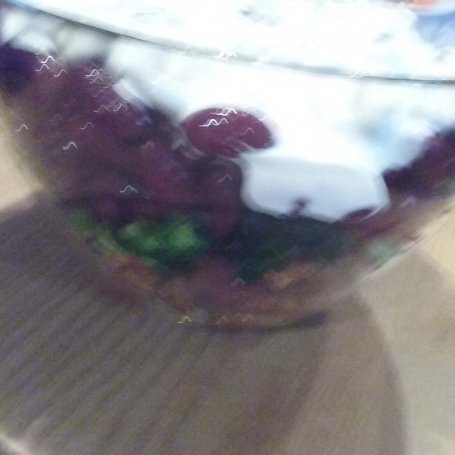 Krok 3 - Sałatka z brokułem i czerwoną fasolką foto