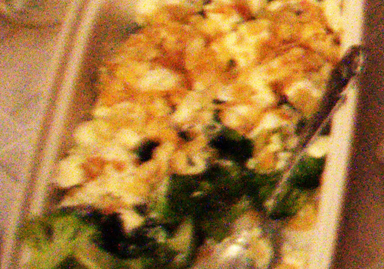 Sałatka z brokułów z fetą foto