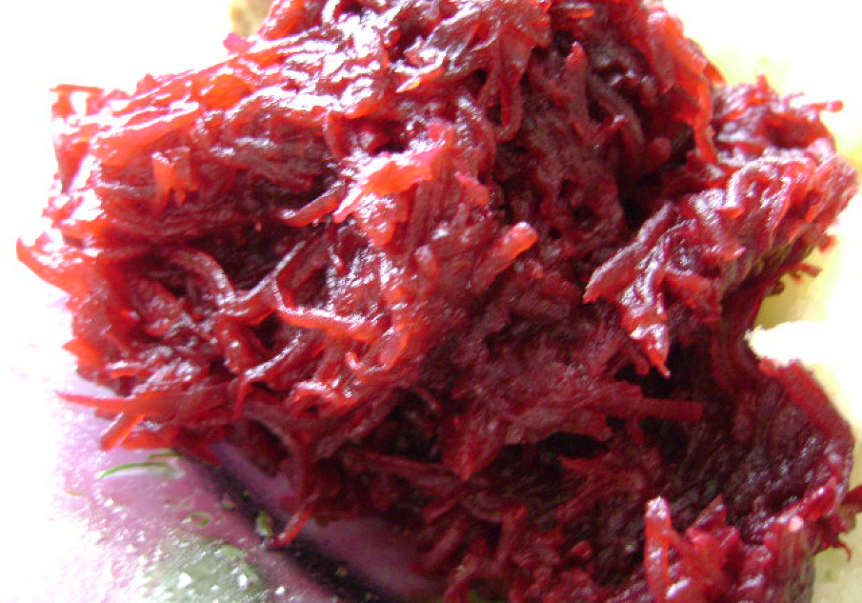 salatka z burakow na ostro foto