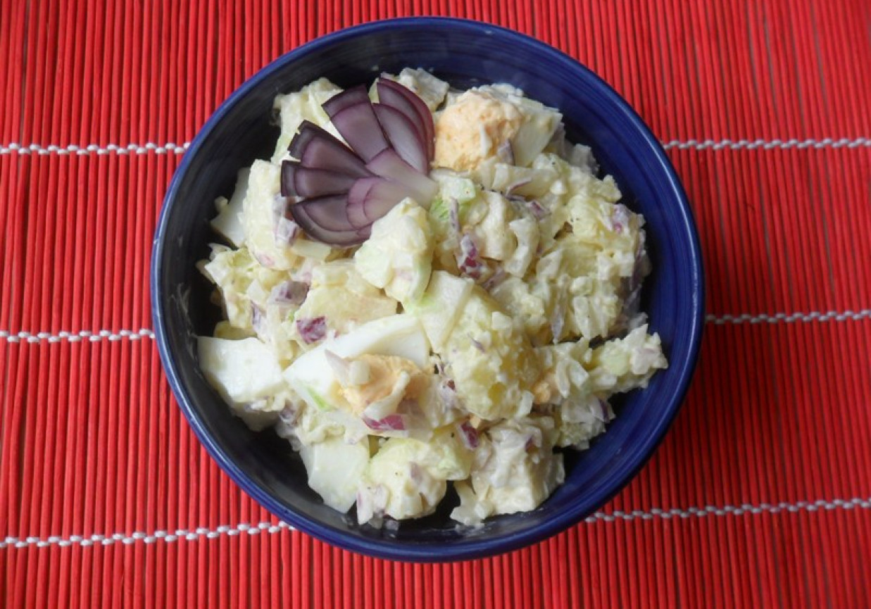 Sałatka z cebuli foto