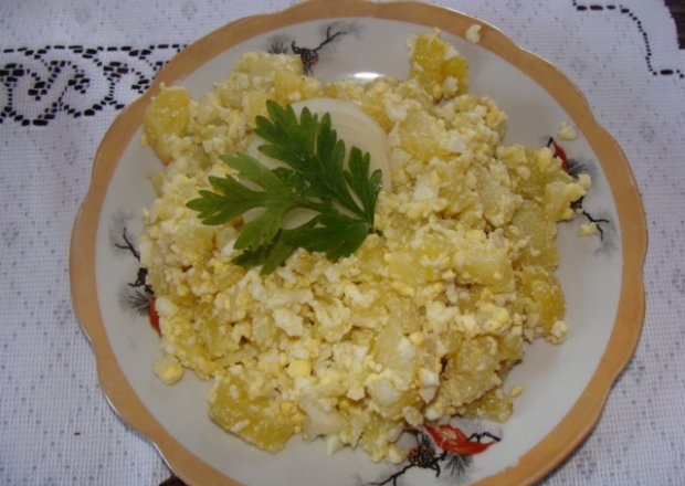 Fotografia przedstawiająca Sałatka z jajkami