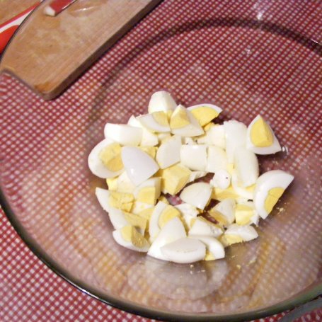 Krok 1 - Sałatka z kalafiora stożkowego z sosem czosnkowym foto