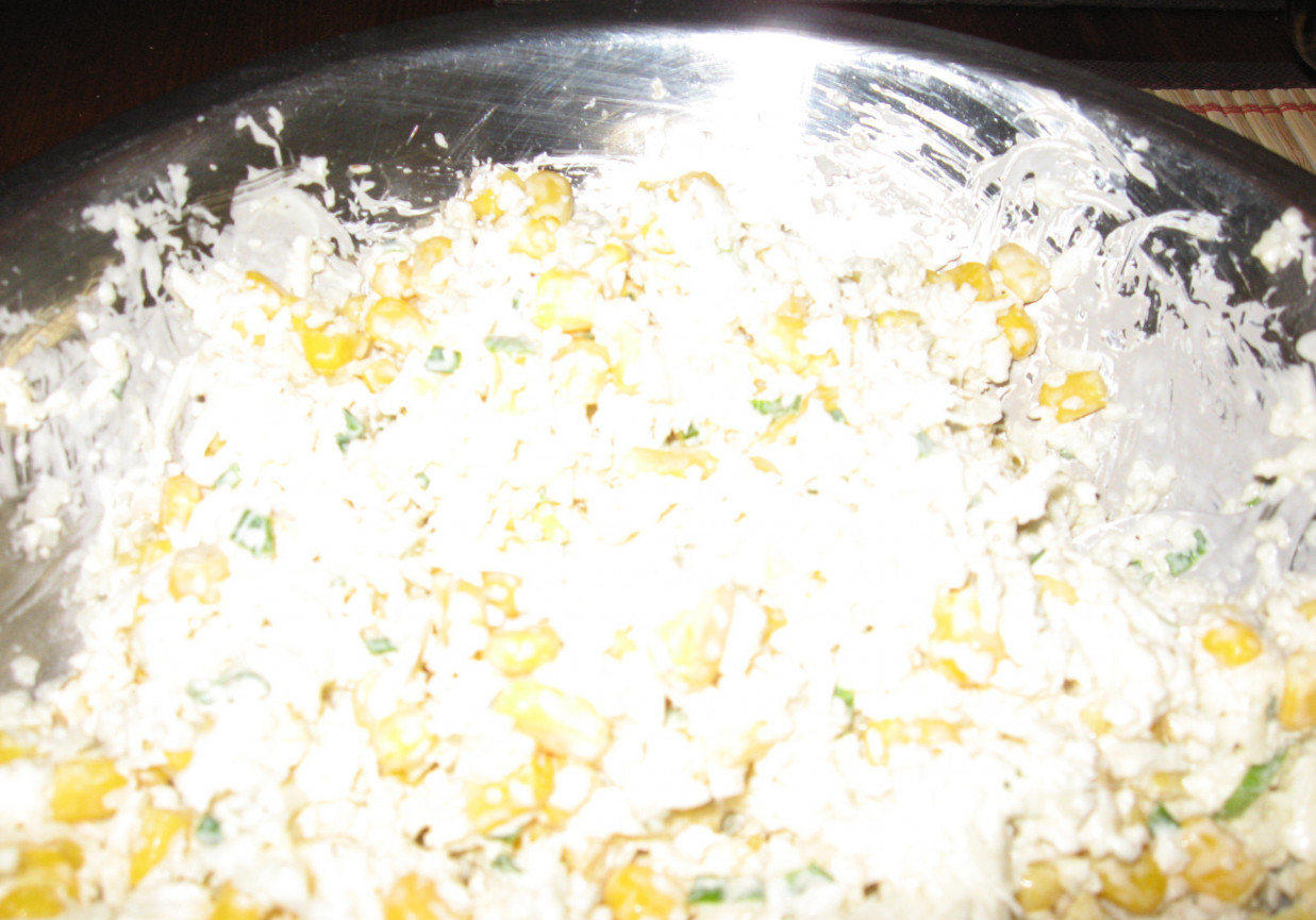 Sałatka z kalafiorem i kukurydzą foto