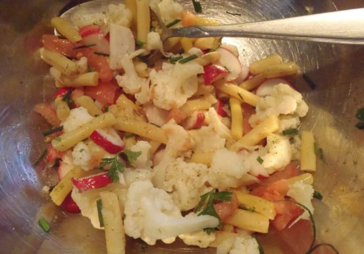 Sałatka z kalafiorem foto