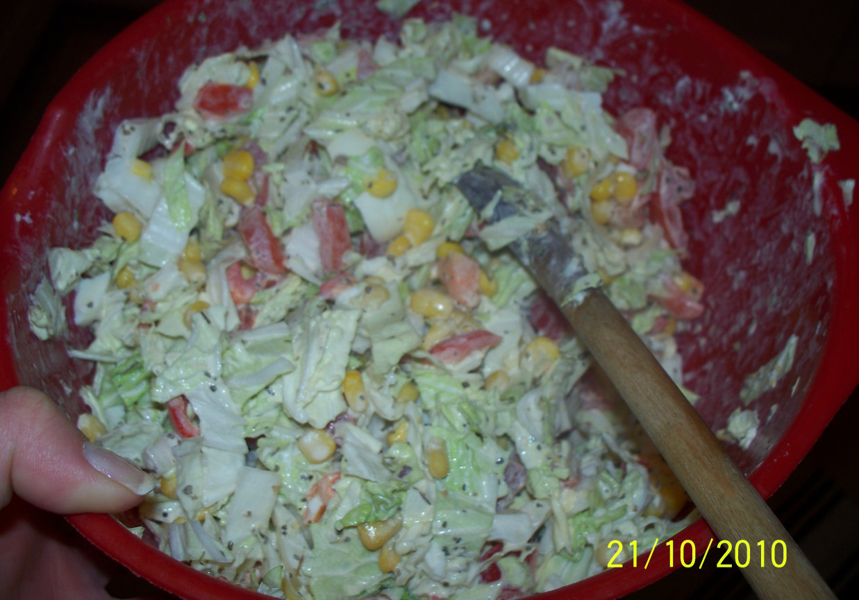 SAŁATKA Z KAPUSTY PEKIŃSKIEJ foto