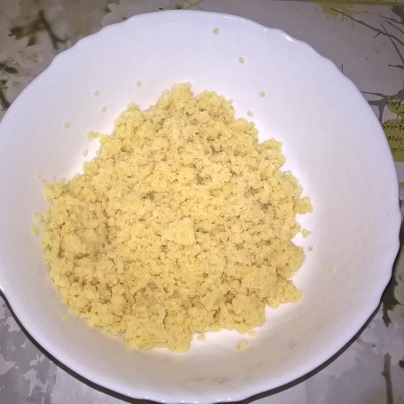 Krok 1 - Sałatka z kaszą jaglaną, tuńczykiem i suszonymi pomidorami foto