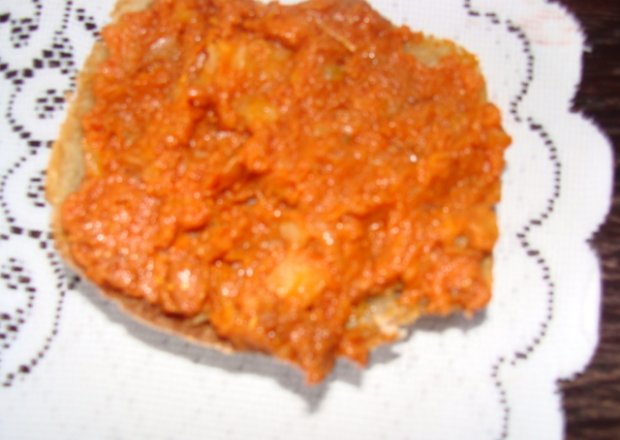 Fotografia przedstawiająca sałatka z makreli