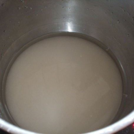 Krok 5 - Sałatka z ogórków, papryki, cebuli foto