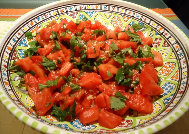 Fotografia przedstawiająca Sałatka z pomidorów i mięty