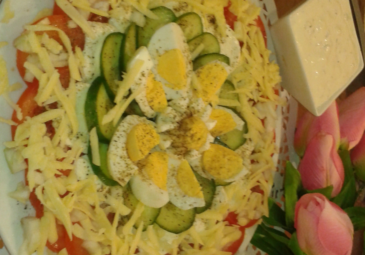 Sałatka z pomidorów i mozzarelli foto