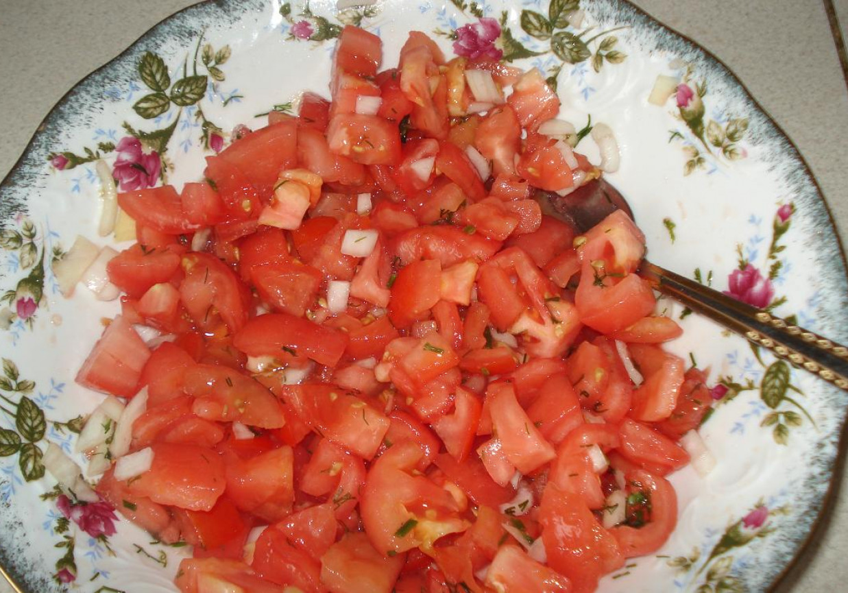 Sałatka  z pomidorów foto