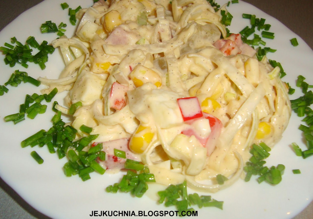 SAŁATKA Z POREM foto