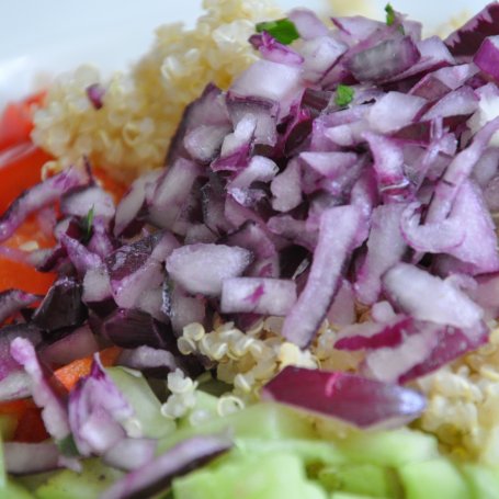 Krok 5 - Sałatka z quinoa foto