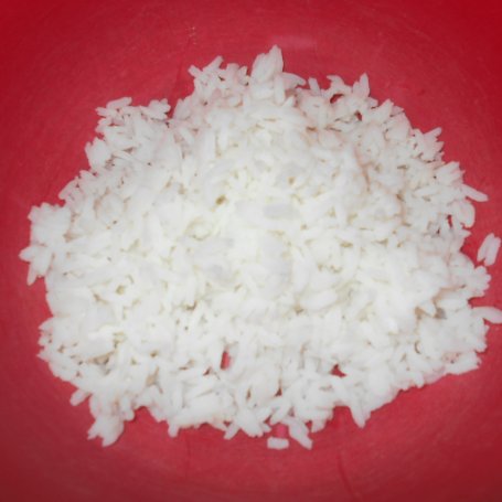 Krok 1 - Sałatka z ryżem i surimi foto