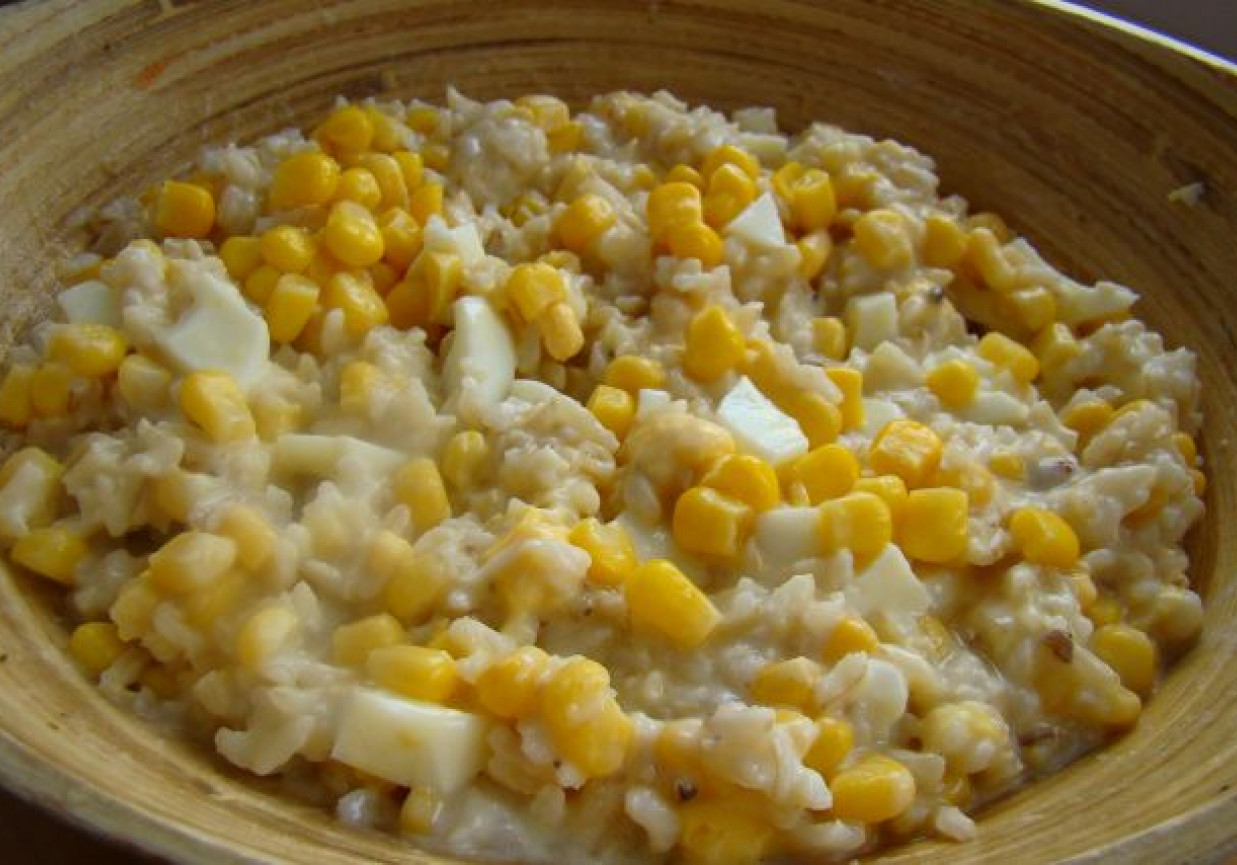 Sałatka z ryżu brązowego foto