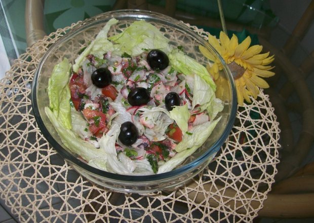 Fotografia przedstawiająca Salatka z rzodkiewki