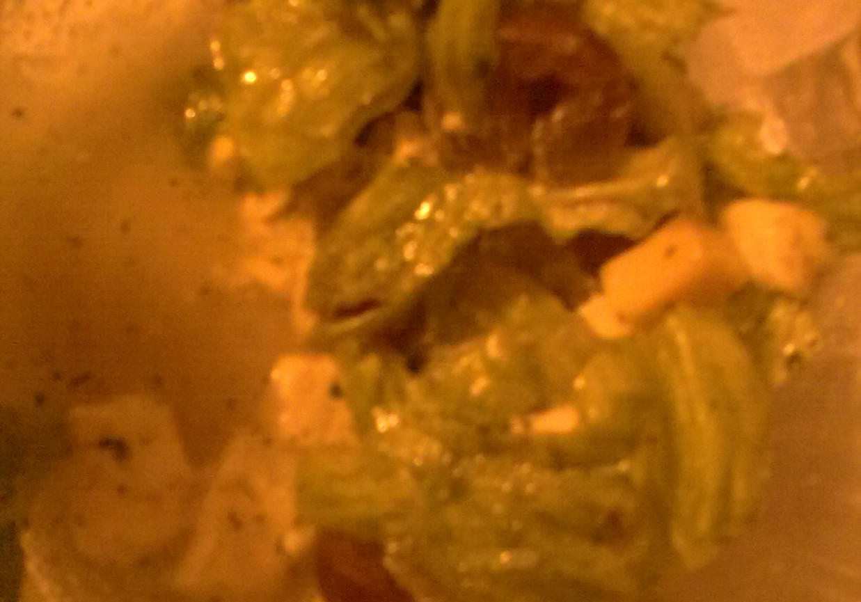 Sałatka z sałaty serów i vinegret foto