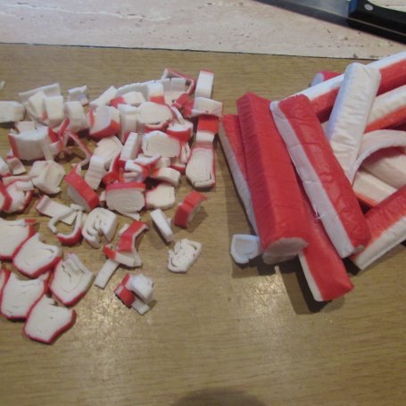 Krok 2 - Sałatka z surimi foto