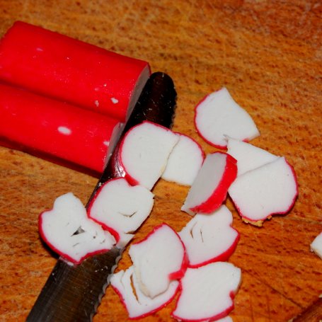 Krok 4 - Sałatka z surimi foto
