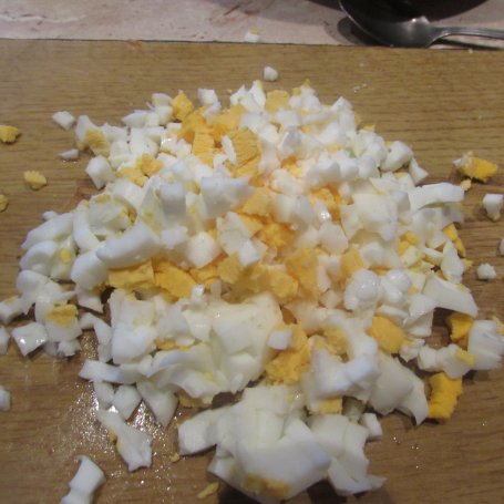 Krok 4 - Sałatka z surimi foto