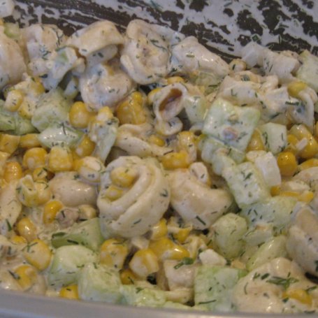 Krok 4 - Sałatka z tortellini i sosem tzatziki Prymat foto
